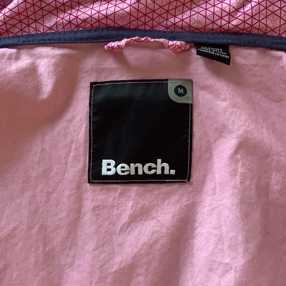 Bench - Picture 8 of 10
